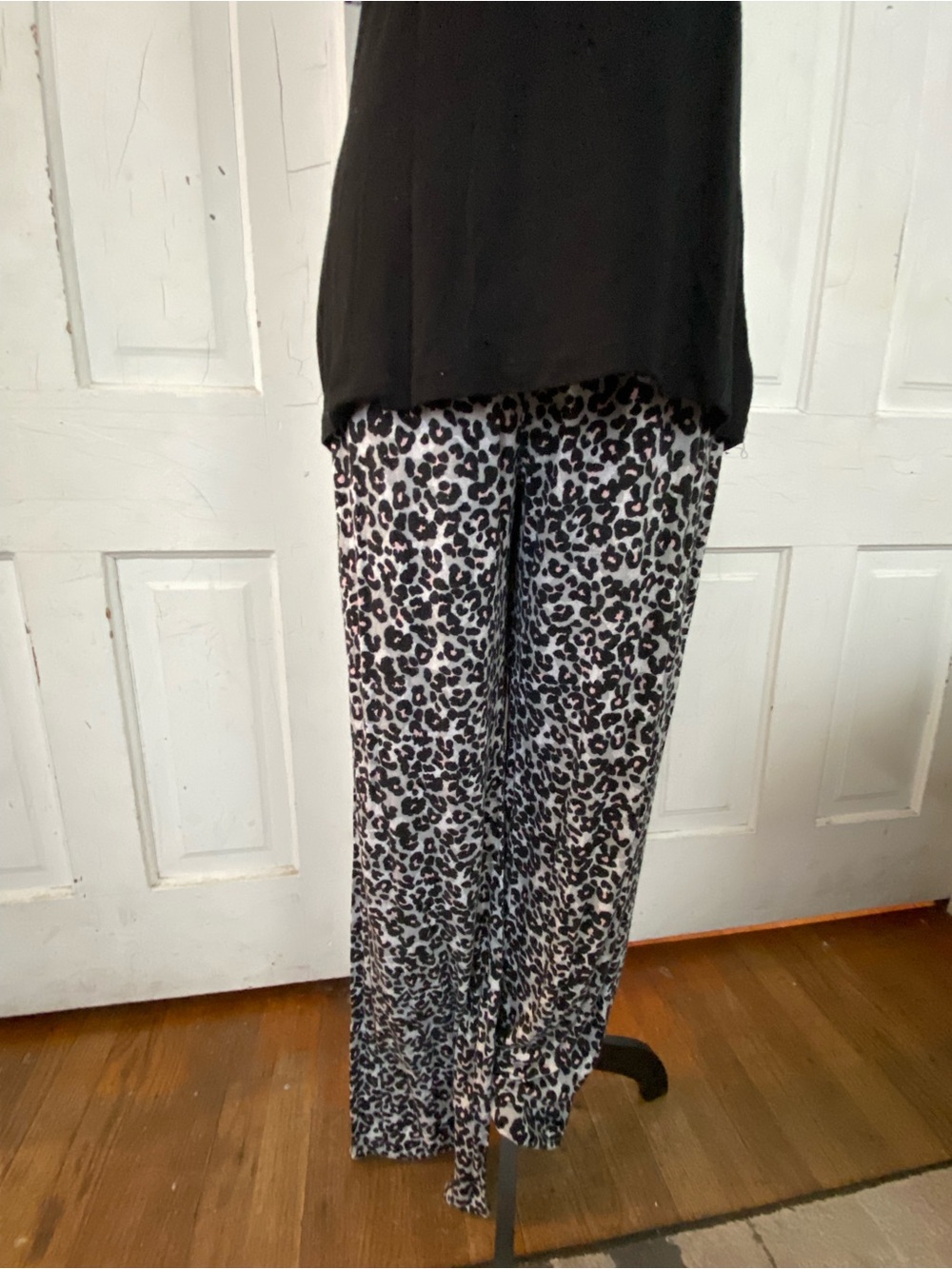 Pajama Set: Black Tank Top w/Coordinating Bottoms - Picture 3 of 5